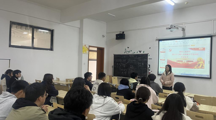  18影片
第六十九期入党积极分子培训课开班仪式顺利开展
