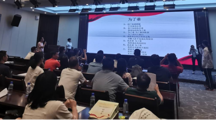  18影片
全体教职工政治理论学习（16）